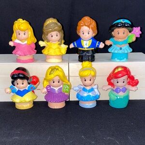8 Disney Princess Little People
